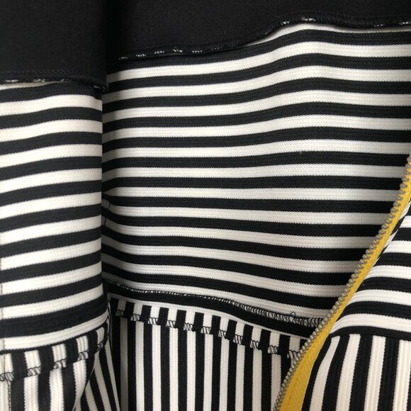 Maggy London Size 4 Black White Stripe Short Sleeve Straight Pencile Dress - Picture 10 of 11